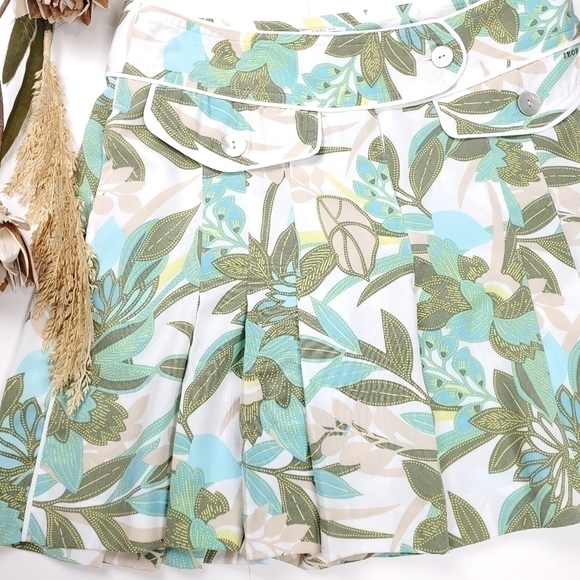 New IZOD Cool XFG Pleated Green Leaf Short Pants Sz 4 - Picture 12 of 16